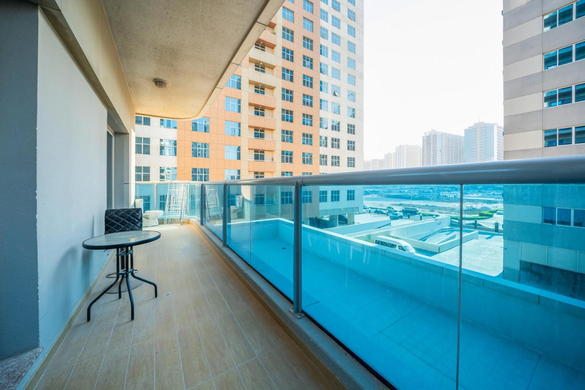 Live Spacious 3Br Apartment All En Suite & Balcony دبي المظهر الخارجي الصورة